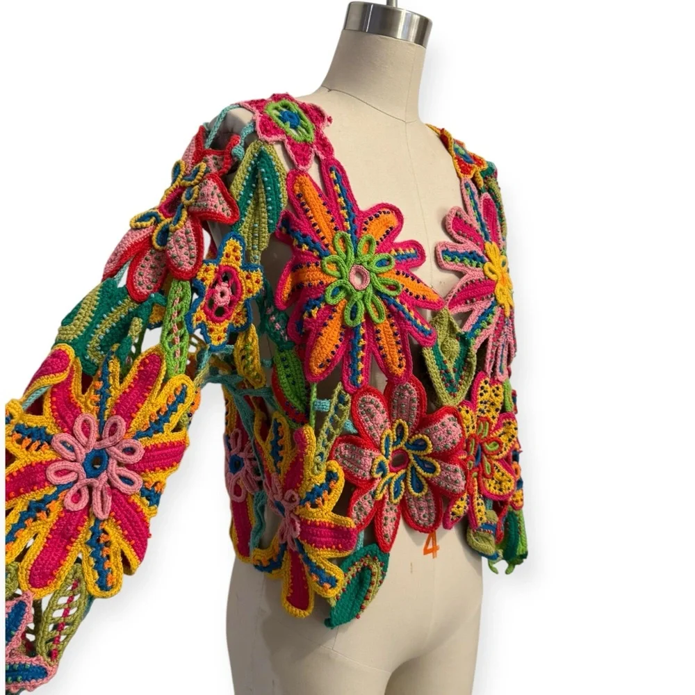 RARE Vintage MICHAEL SIMON Vibrant Multicolor Floral Crochet Beaded Cardigan - Picture 4 of 7